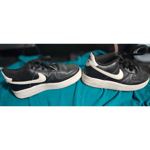 Size 4Y - Nike Air Force 1 Black White - Picture 3 of 6